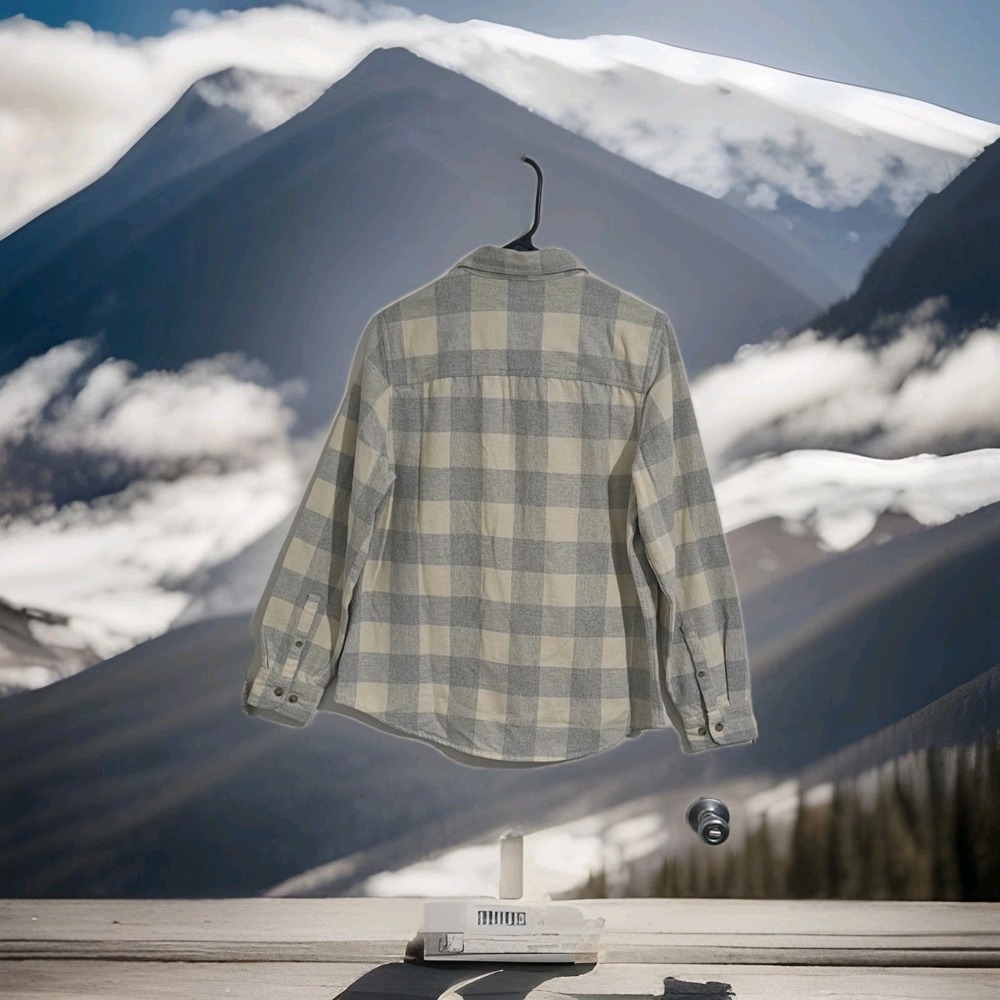 L.L. Bean Plaid Flannel Button Down Shirt Size Medium Ivory‎ Blue Preppy Soft - Picture 11 of 12
